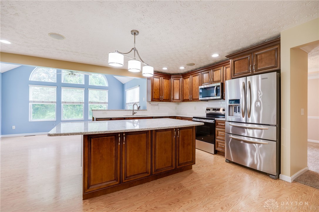 Beavercreek Twp, Ohio 45434, United States, 4 Bedrooms Bedrooms, ,4 BathroomsBathrooms,Residential,Active,175491