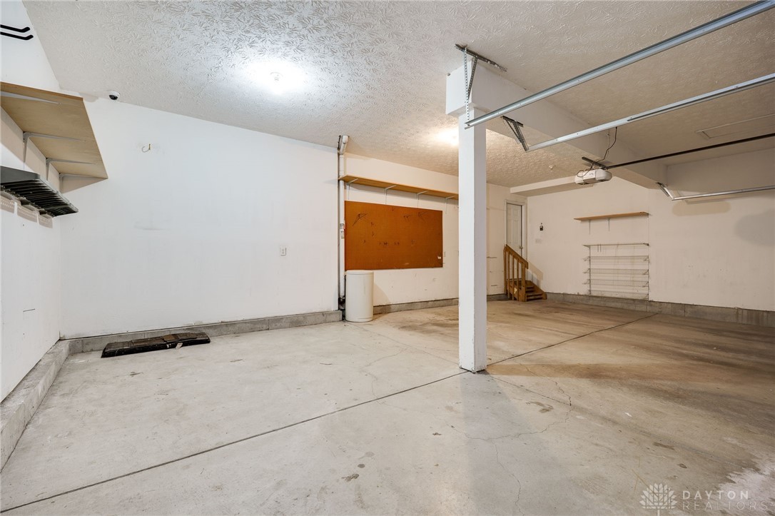 Beavercreek Twp, Ohio 45434, United States, 4 Bedrooms Bedrooms, ,4 BathroomsBathrooms,Residential,Active,175491