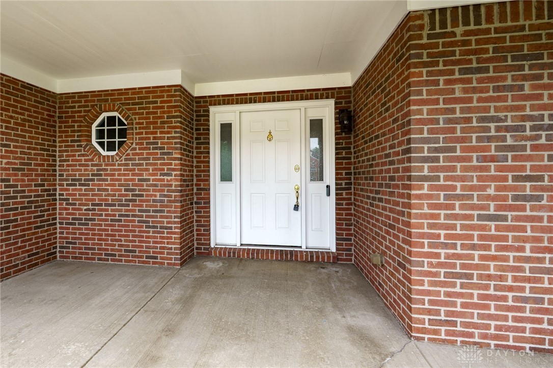 Beavercreek Twp, Ohio 45434, United States, 4 Bedrooms Bedrooms, ,4 BathroomsBathrooms,Residential,Active,175491