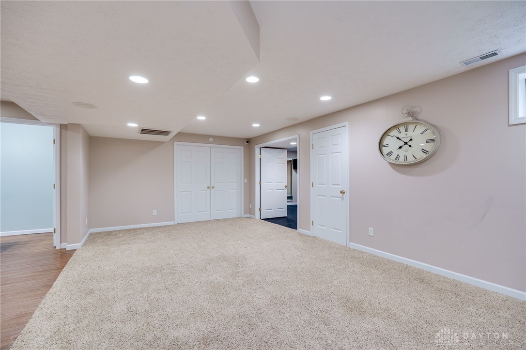 Beavercreek Twp, Ohio 45434, United States, 4 Bedrooms Bedrooms, ,4 BathroomsBathrooms,Residential,Active,175491