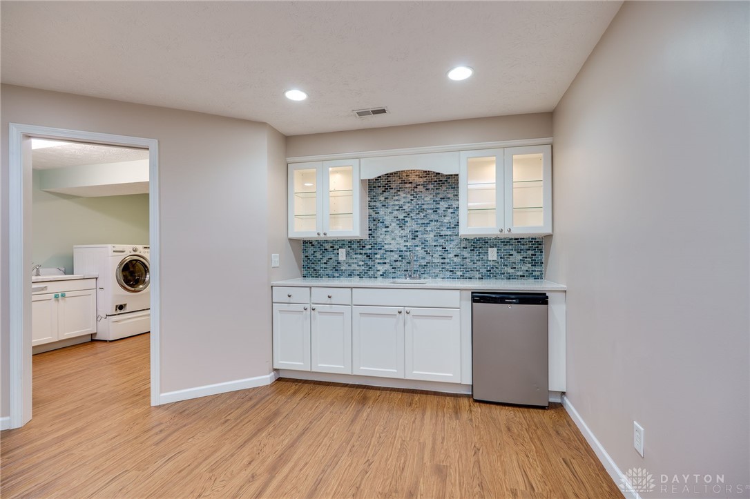 Beavercreek Twp, Ohio 45434, United States, 4 Bedrooms Bedrooms, ,4 BathroomsBathrooms,Residential,Active,175491