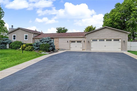 Homes For Sale - 4965 Old Salem Road<br/> Clayton, OH 45322