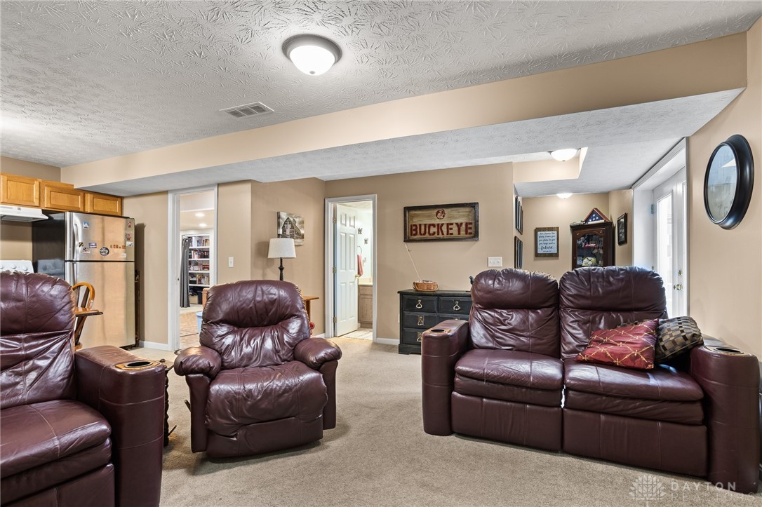 Troy, Ohio 45373, United States, 3 Bedrooms Bedrooms, ,3 BathroomsBathrooms,Residential,Active,178589