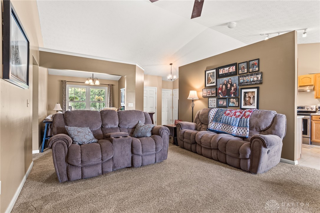 Troy, Ohio 45373, United States, 3 Bedrooms Bedrooms, ,3 BathroomsBathrooms,Residential,Active,178589