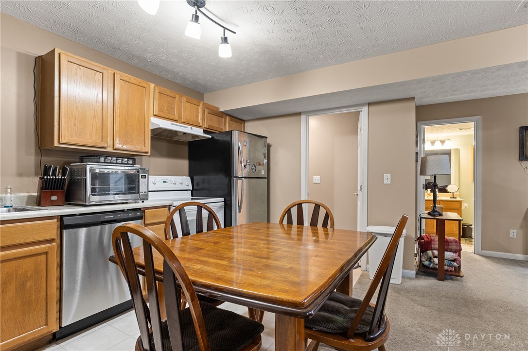 Troy, Ohio 45373, United States, 3 Bedrooms Bedrooms, ,3 BathroomsBathrooms,Residential,Active,178589