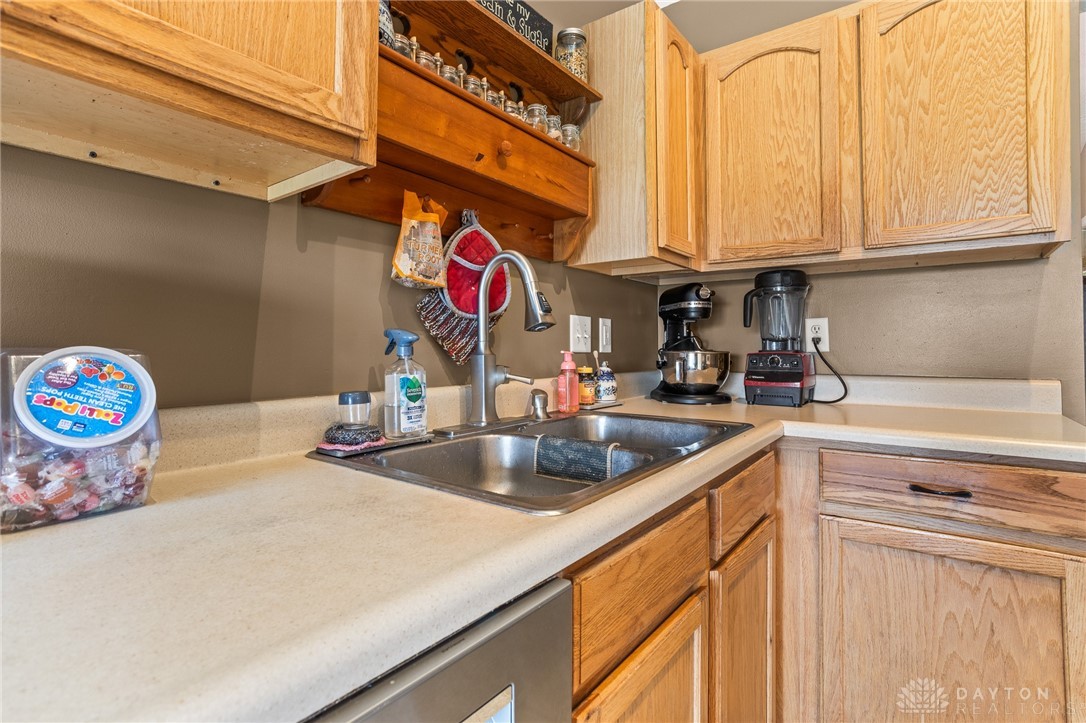 Troy, Ohio 45373, United States, 3 Bedrooms Bedrooms, ,3 BathroomsBathrooms,Residential,Active,178589