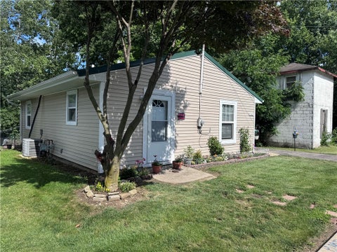 Homes For Sale - 1112 Hillcrest Avenue<br/> Springfield, OH 45504