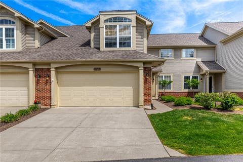 Condo For Sale - 3913 E Summit Ridge Drive<br/> Beavercreek, OH 45430