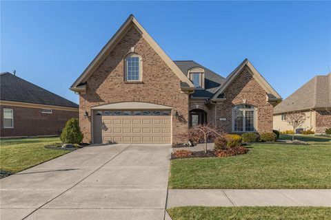 Photo of 135 Winding Creek Drive, Springboro, OH 45066 (MLS # 952887)