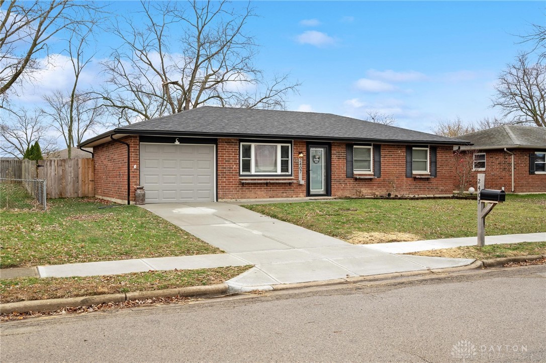 2407 New Castle Drive, Troy, Ohio image 3