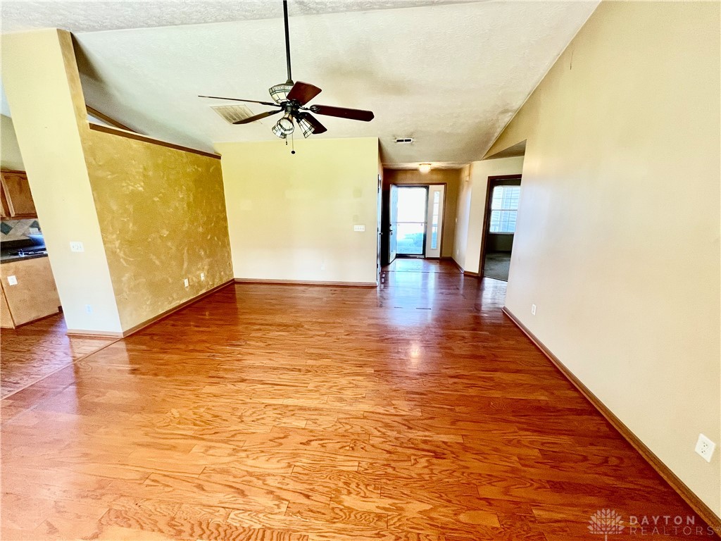 511 Thompson Drive, Fairborn, Ohio image 13