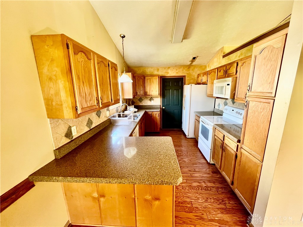 511 Thompson Drive, Fairborn, Ohio image 15