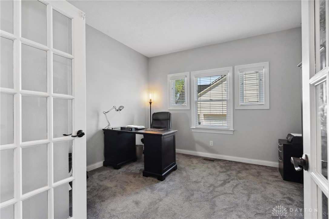 320 Heatherwoode Circle, Springboro, Ohio image 37