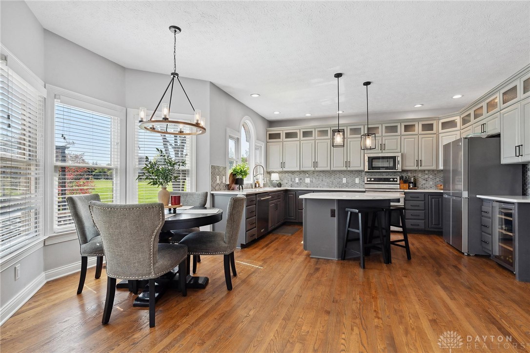 320 Heatherwoode Circle, Springboro, Ohio image 21