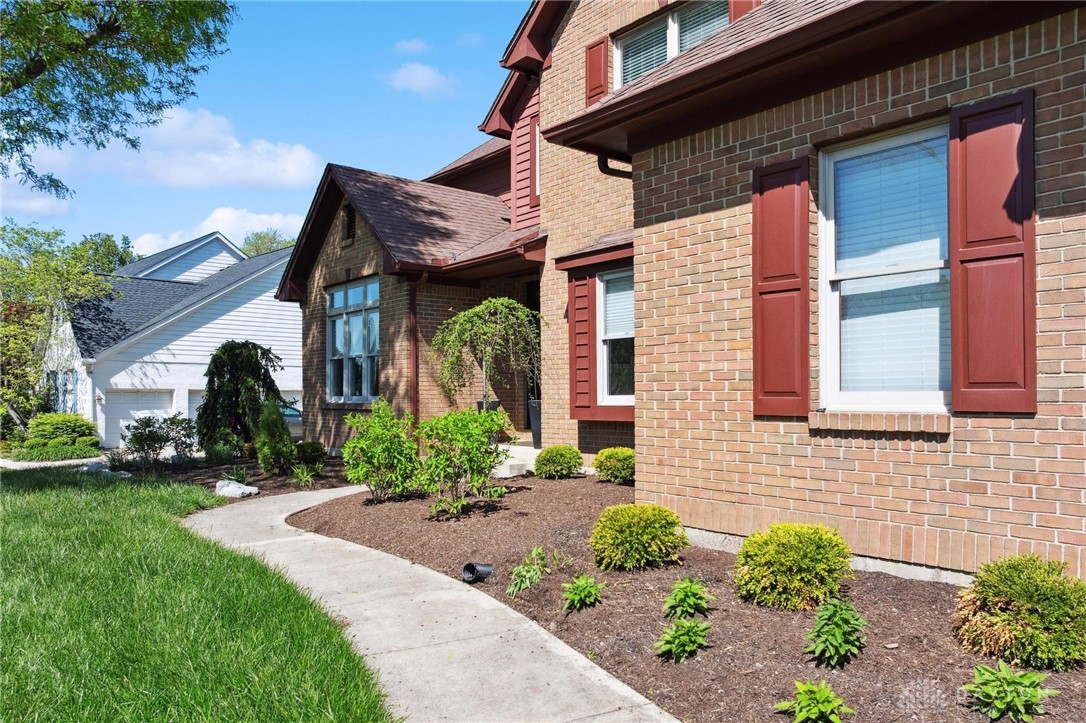 320 Heatherwoode Circle, Springboro, Ohio image 13