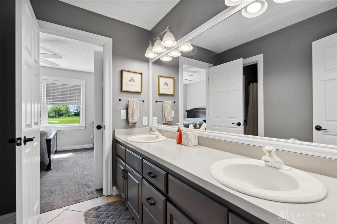 320 Heatherwoode Circle, Springboro, Ohio image 48