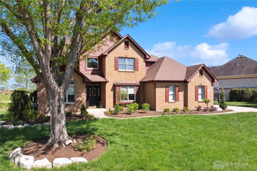 320 Heatherwoode Circle, Springboro, Ohio image 2