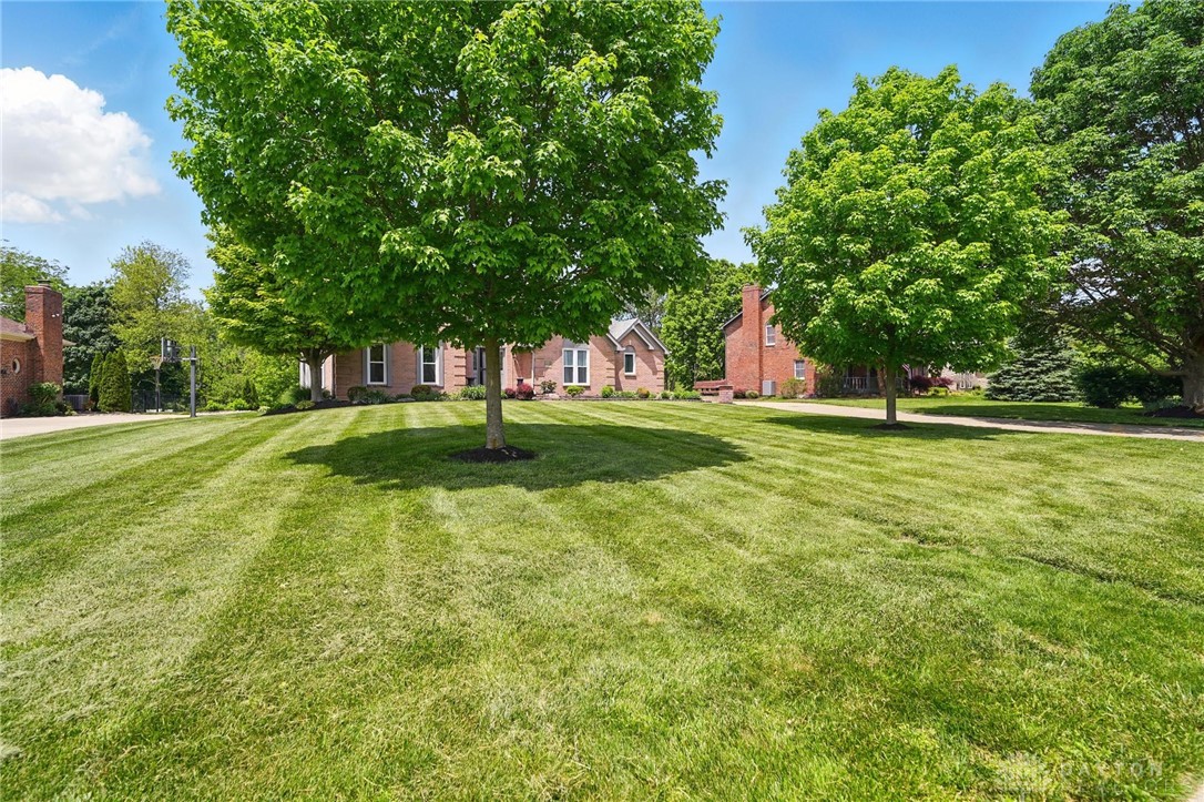 1033 Country Creek Drive, Lebanon, Ohio image 4