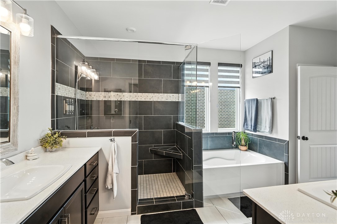 Turtlecreek Twp, Ohio 45036, United States, 3 Bedrooms Bedrooms, ,3 BathroomsBathrooms,Residential,Active,177697