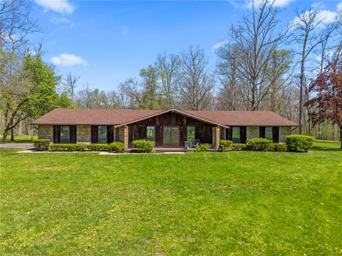 Homes For Sale - 14333 Meranda Road<br/> Anna, OH 45302