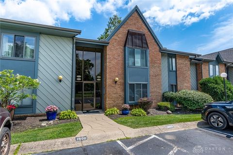 Photo of 1901 Washington North Drive, Dayton, OH 45458 (MLS # 943911)