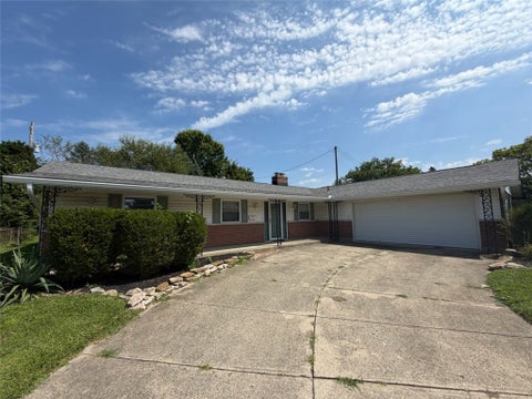 Homes For Rent - 566 Cherry Hill Place<br/> Greene County, Fairborn, OH 45324