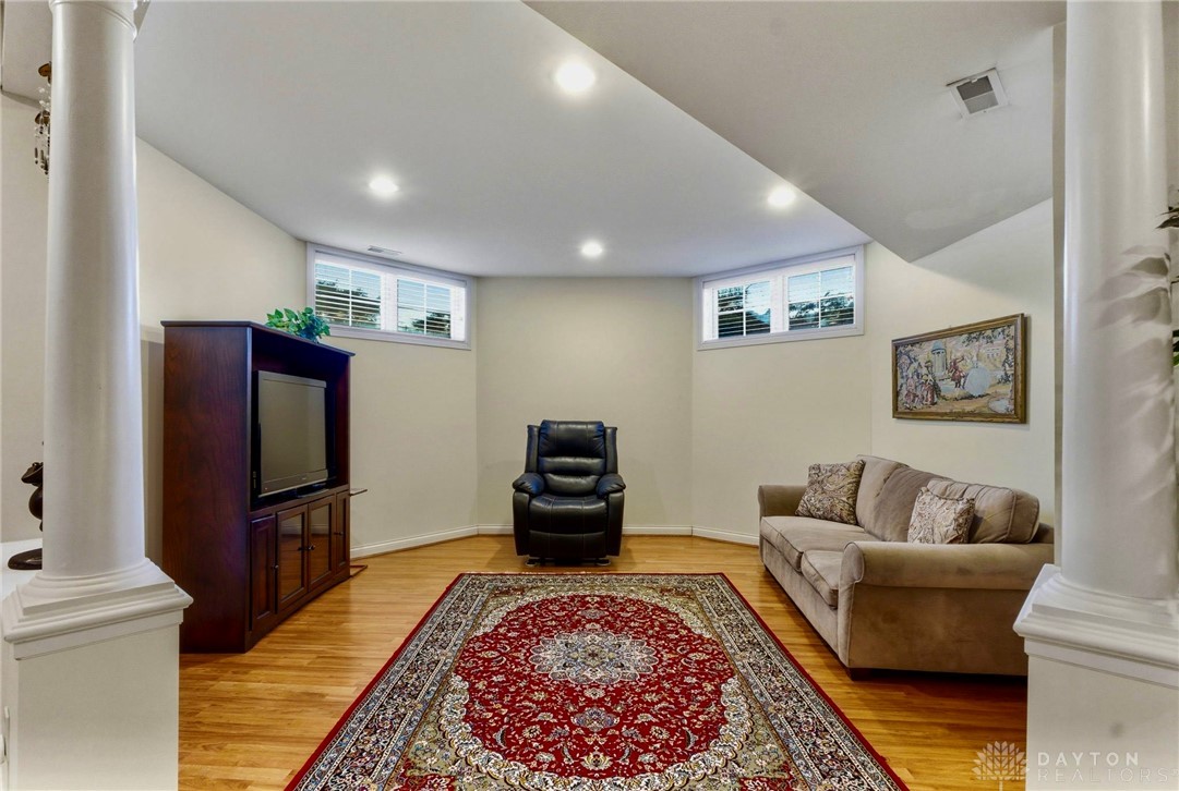 Liberty Twp, Ohio, 45044, United States, 4 Bedrooms Bedrooms, ,5 BathroomsBathrooms,Residential,Active,2041817