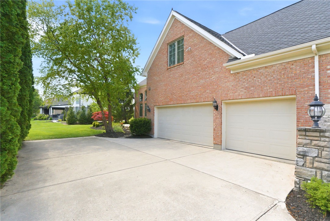 Liberty Twp, Ohio, 45044, United States, 4 Bedrooms Bedrooms, ,5 BathroomsBathrooms,Residential,Active,2041817
