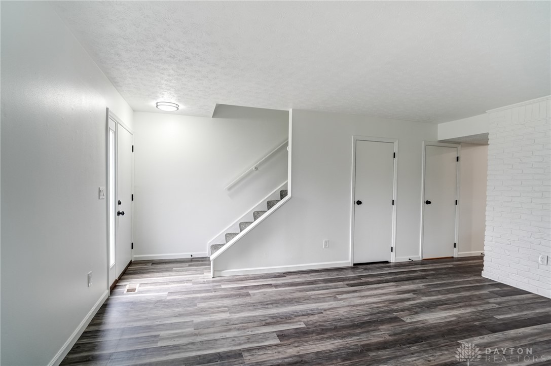2431 Red Coach Drive, Springfield, Ohio image 7