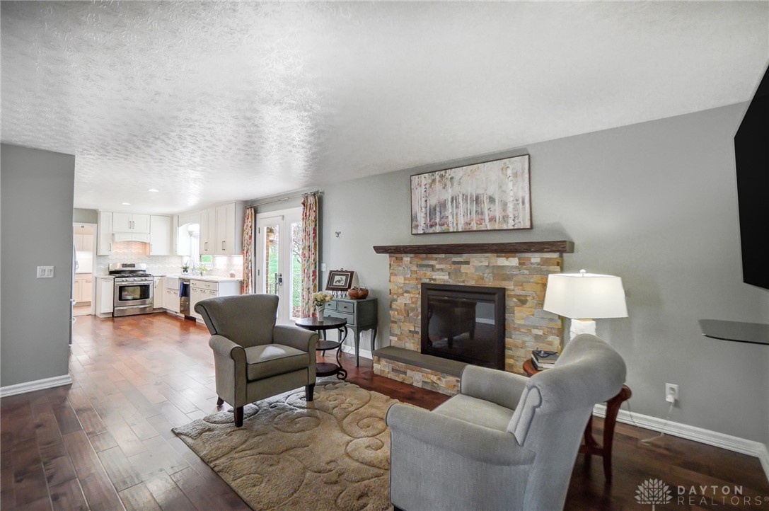 532 Suncrest Drive, Springfield, Ohio image 14