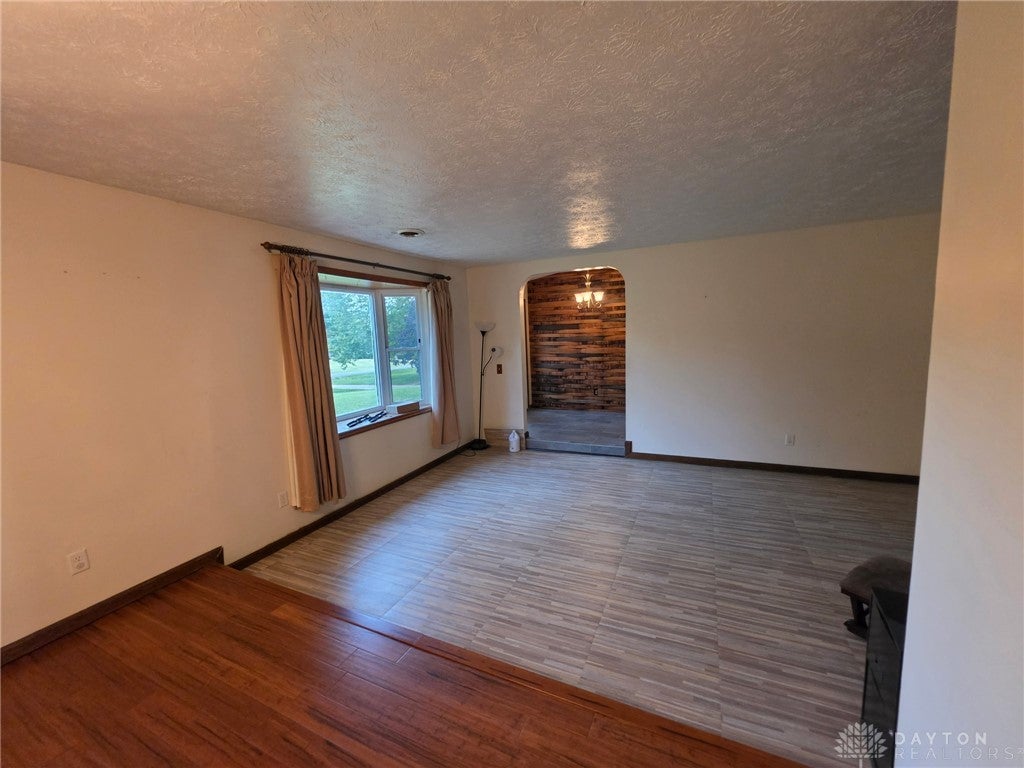7483 Horizon Hill