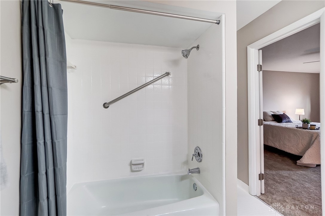 7891 Ell Char Court, West Chester, Ohio image 23