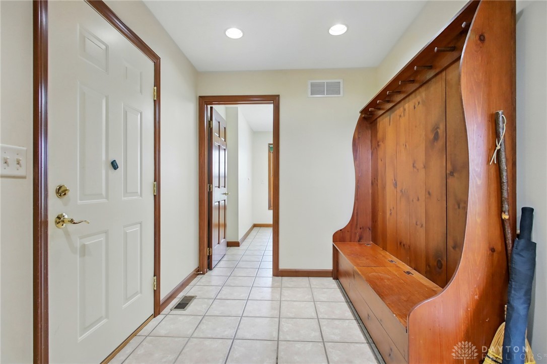 2610 Stewart Road, South Charleston, Ohio image 38