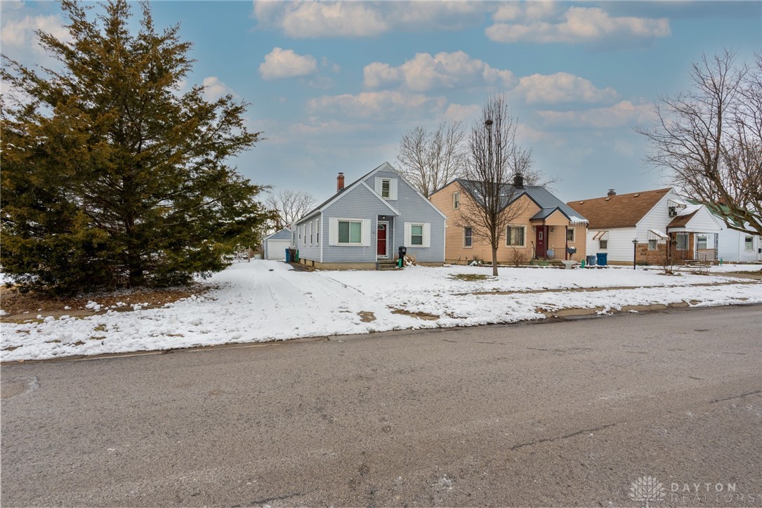 4931 Lauderdale Drive, Moraine, Ohio image 2