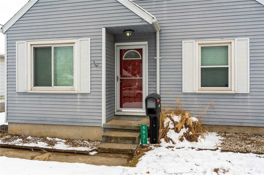 4931 Lauderdale Drive, Moraine, Ohio image 4