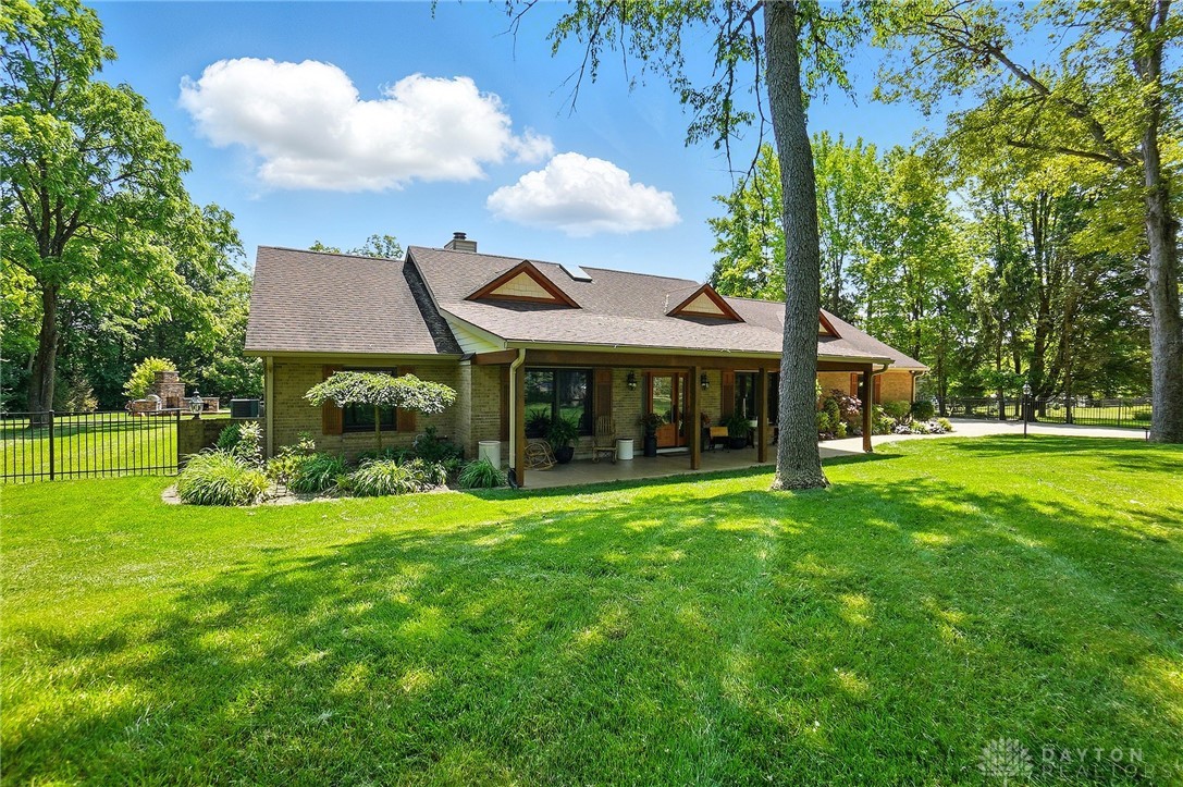 1160 Whispering Woods Lane, Springboro, Ohio image 7