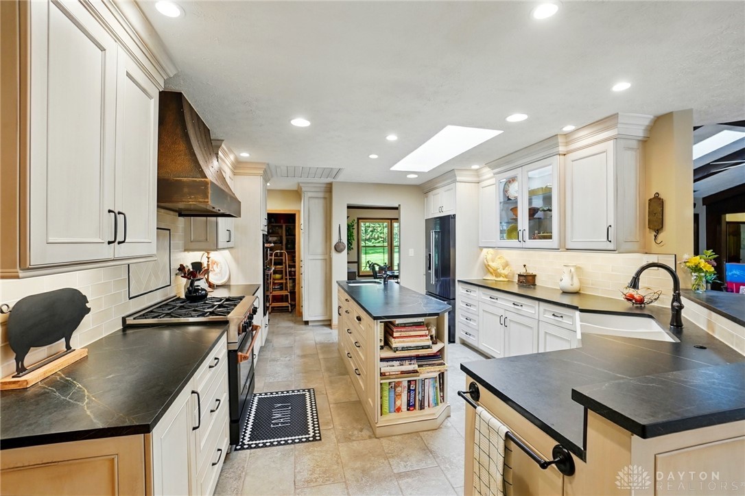 1160 Whispering Woods Lane, Springboro, Ohio image 20