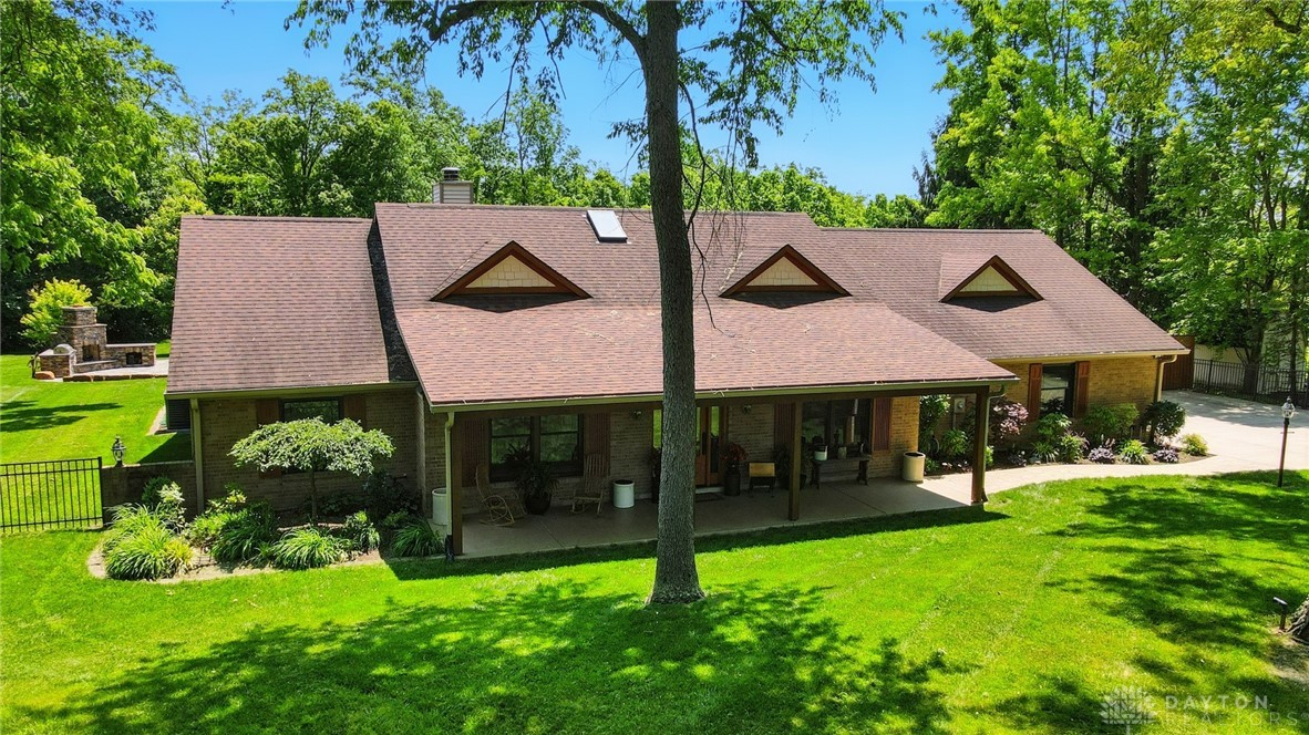 1160 Whispering Woods Lane, Springboro, Ohio image 3