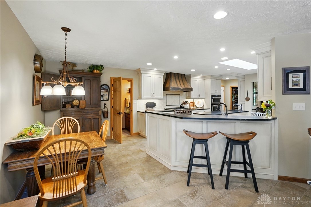 1160 Whispering Woods Lane, Springboro, Ohio image 19