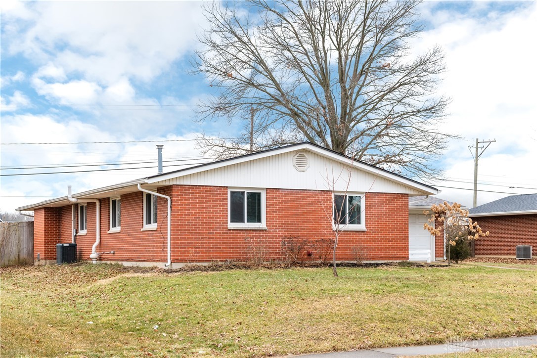 1110 Peidmont Drive, Fairborn, Ohio image 3