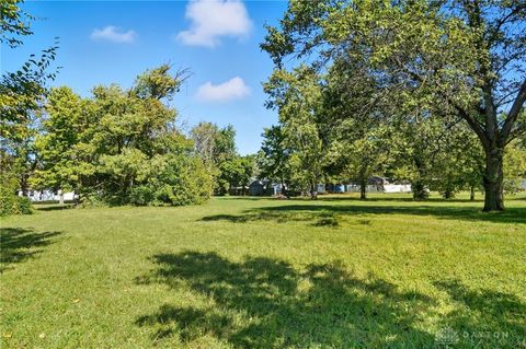 Tiny photo for 4524 Manchester Road, Middletown, OH 45042 (MLS # 945508)