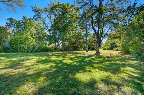 Tiny photo for 4524 Manchester Road, Middletown, OH 45042 (MLS # 945508)