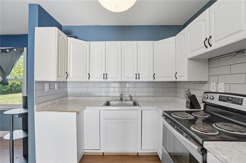 Tiny photo for 4524 Manchester Road, Middletown, OH 45042 (MLS # 945508)
