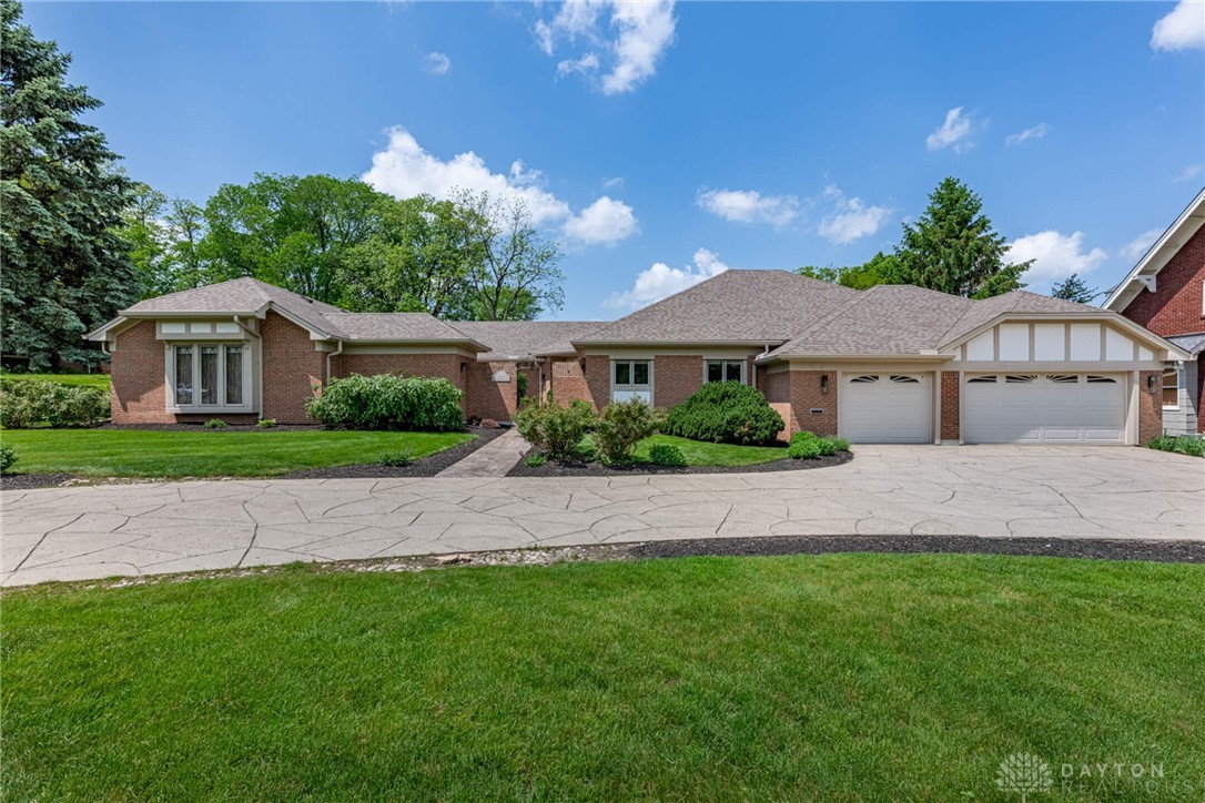 1785 Far Hills Avenue, Oakwood, Ohio image 1