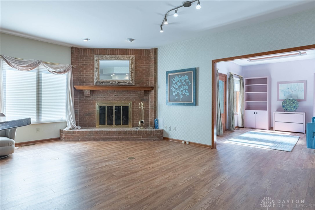1785 Far Hills Avenue, Oakwood, Ohio image 13