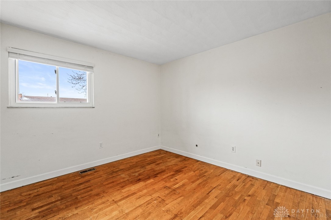 612 Burnside Drive, Miamisburg, Ohio image 14