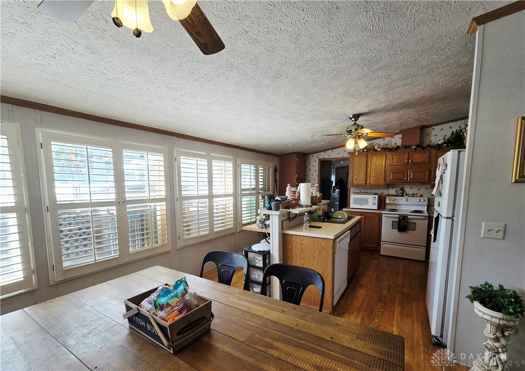 2052 Greenfield Dr, Middletown, Ohio image 3