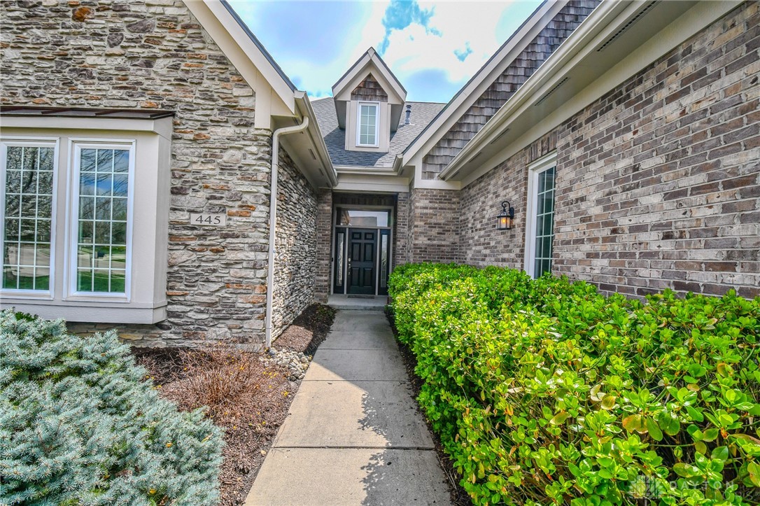445 Clearsprings Drive, Springboro, Ohio image 8