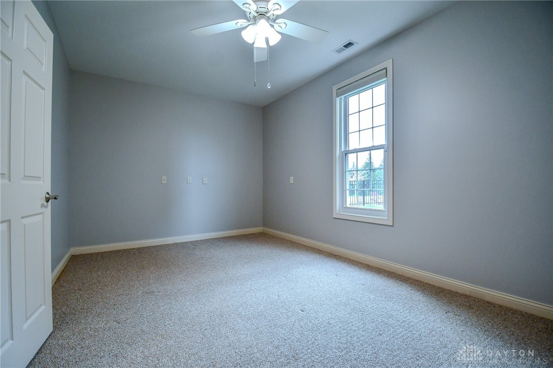 445 Clearsprings Drive, Springboro, Ohio image 37