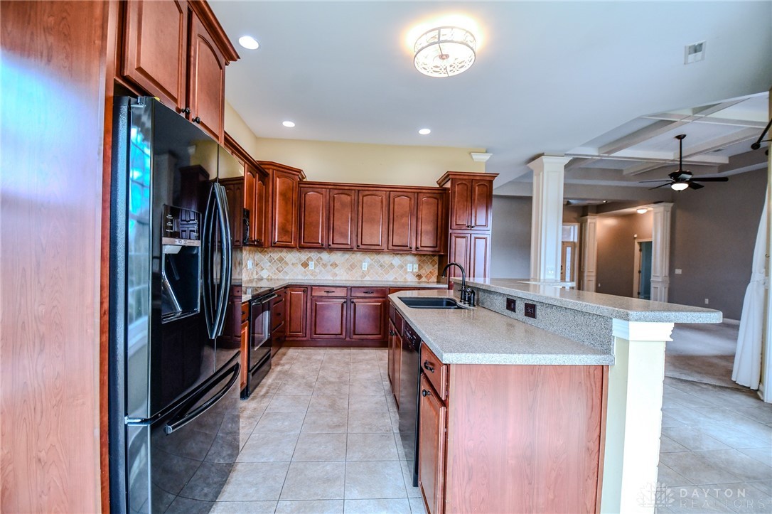 445 Clearsprings Drive, Springboro, Ohio image 18
